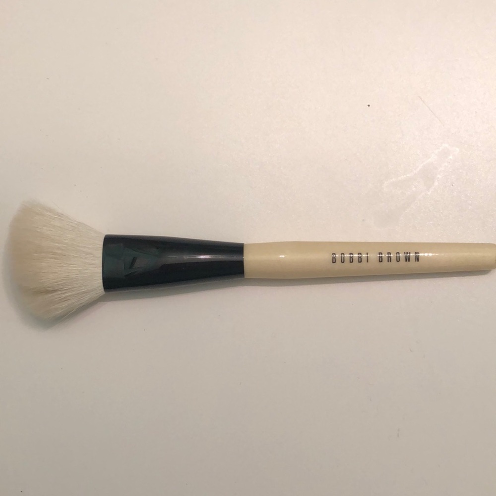 Bobbi Brown angled face brush